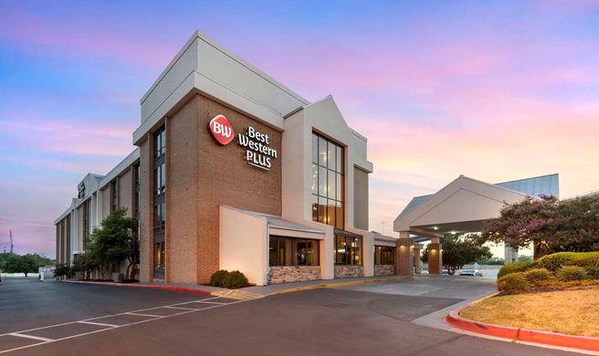 Best Western Plus Austin Central Exterior
