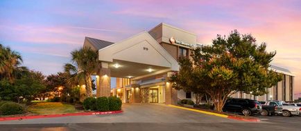 Best Western Plus Austin Central Exterior