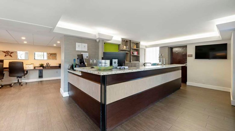 <b>Best Western Plus Austin Central Restaurant</b>. Images powered by <a href="https://iceportal.shijigroup.com/" title="IcePortal" target="_blank">IcePortal</a>.