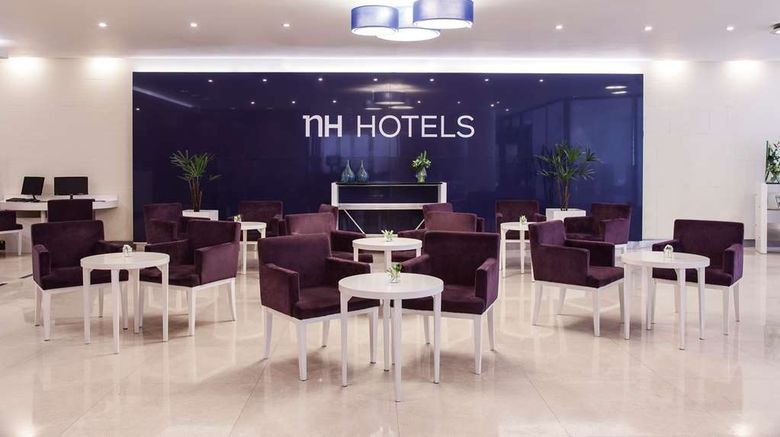 <b>NH Buenos Aires Florida Lobby</b>. Images powered by <a href="https://iceportal.shijigroup.com/" title="IcePortal" target="_blank">IcePortal</a>.