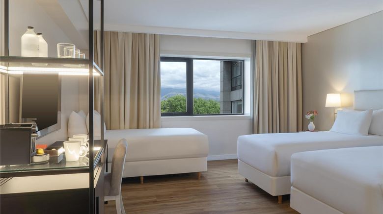 <b>NH Mendoza Cordillera Room</b>. Images powered by <a href="https://iceportal.shijigroup.com/" title="IcePortal" target="_blank">IcePortal</a>.