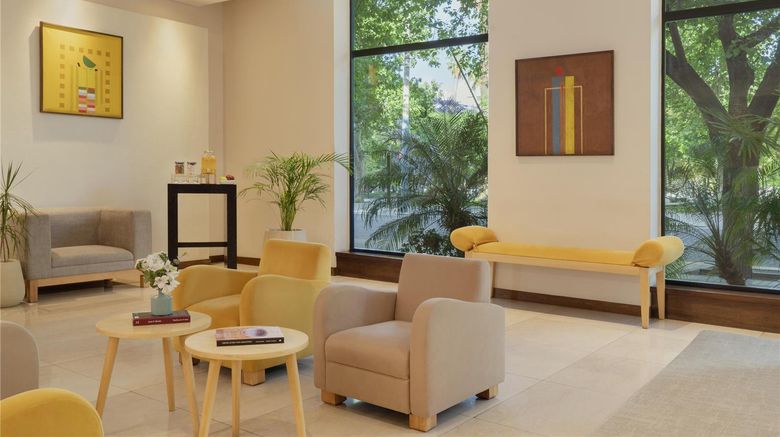 <b>NH Mendoza Cordillera Lobby</b>. Images powered by <a href="https://iceportal.shijigroup.com/" title="IcePortal" target="_blank">IcePortal</a>.