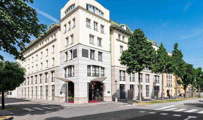 NH Collection Salzburg City Exterior