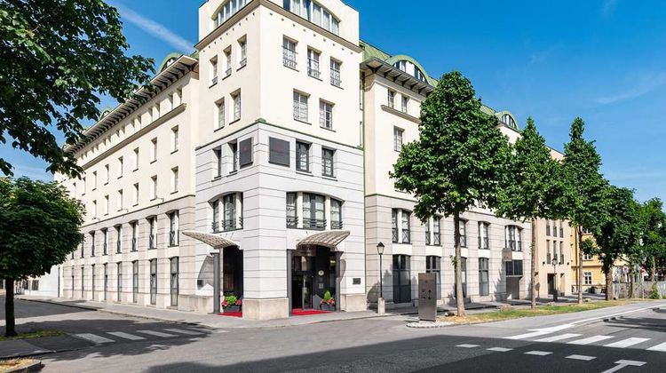 NH Collection Salzburg City Exterior