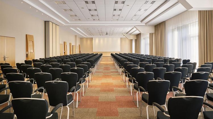 NH Vienna Airport Conference Center Room