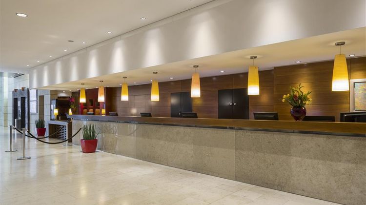 NH Vienna Airport Conference Center Lobby