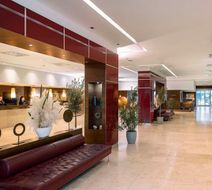 NH Vienna Airport Conference Center Lobby