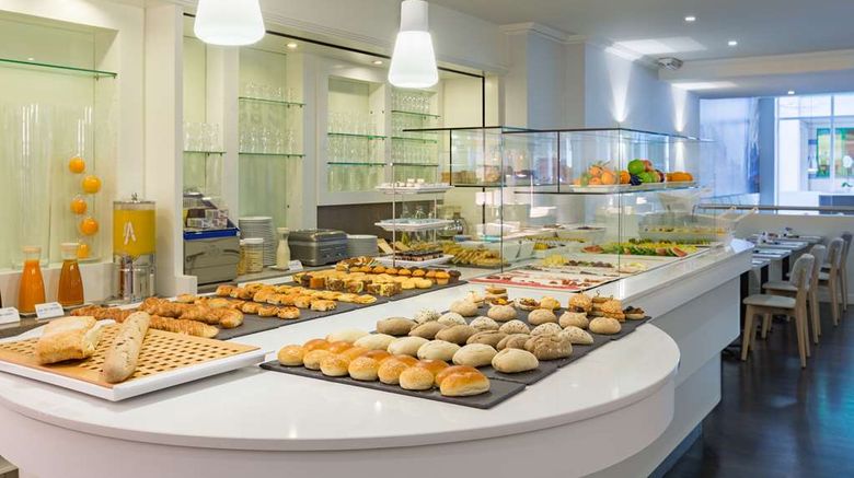 <b>NH Brussels Grand Place Arenberg Restaurant</b>. Images powered by <a href="https://iceportal.shijigroup.com/" title="IcePortal" target="_blank">IcePortal</a>.
