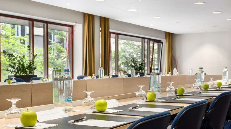 <b>NH Brussels Grand Place Arenberg Meeting</b>. Images powered by <a href="https://iceportal.shijigroup.com/" title="IcePortal" target="_blank">IcePortal</a>.