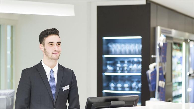 <b>NH Brussels Grand Place Arenberg Lobby</b>. Images powered by <a href="https://iceportal.shijigroup.com/" title="IcePortal" target="_blank">IcePortal</a>.