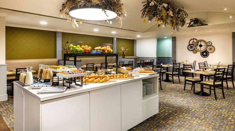 <b>NH Brussels Carrefour de l'Europe Restaurant</b>. Images powered by <a href="https://iceportal.shijigroup.com/" title="IcePortal" target="_blank">IcePortal</a>.