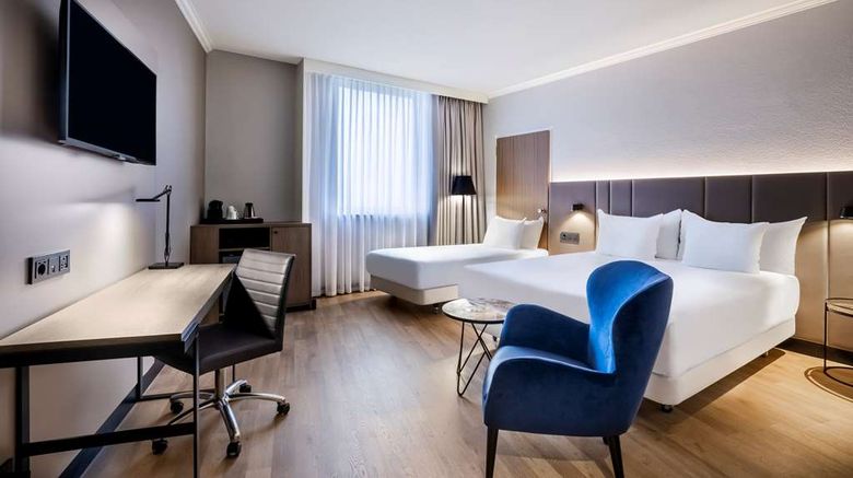 <b>NH Luxembourg Airport Room</b>. Images powered by <a href="https://iceportal.shijigroup.com/" title="IcePortal" target="_blank">IcePortal</a>.