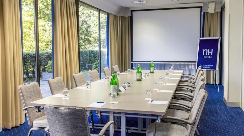 <b>NH Luxembourg Airport Meeting</b>. Images powered by <a href="https://iceportal.shijigroup.com/" title="IcePortal" target="_blank">IcePortal</a>.