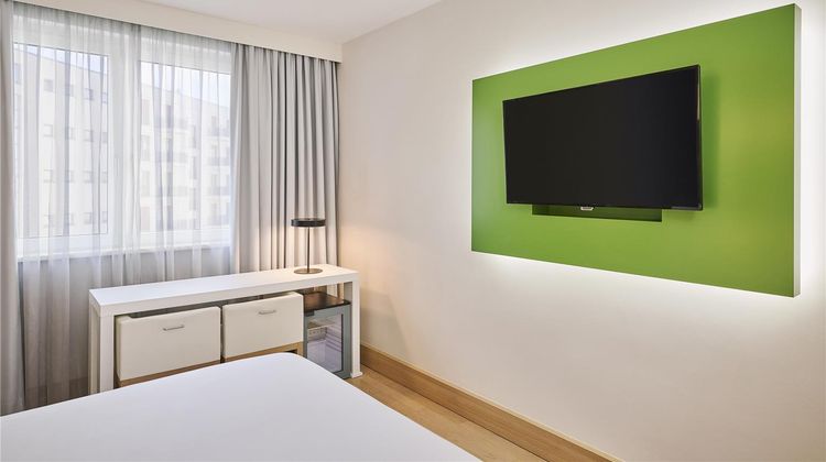 NH Berlin Potsdamer Platz Room