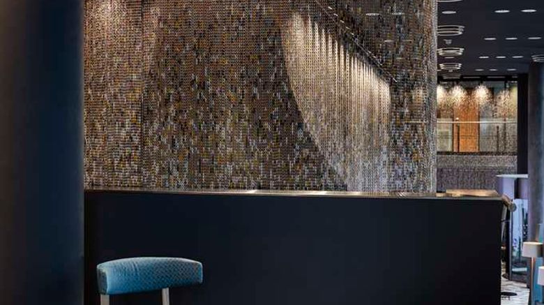 <b>NH Berlin Alexanderplatz Lobby</b>. Images powered by <a href="https://iceportal.shijigroup.com/" title="IcePortal" target="_blank">IcePortal</a>.