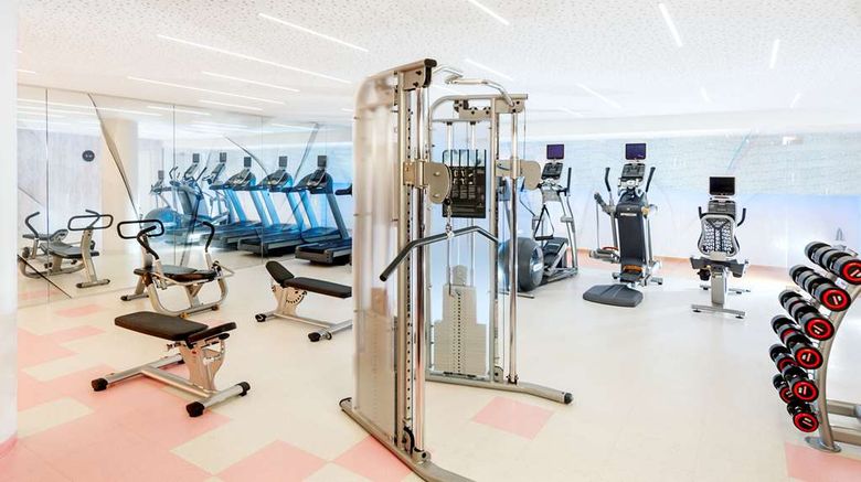 <b>nhow Berlin Health</b>. Images powered by <a href="https://iceportal.shijigroup.com/" title="IcePortal" target="_blank">IcePortal</a>.