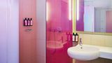 <b>nhow Berlin Room</b>. Images powered by <a href="https://iceportal.shijigroup.com/" title="IcePortal" target="_blank">IcePortal</a>.