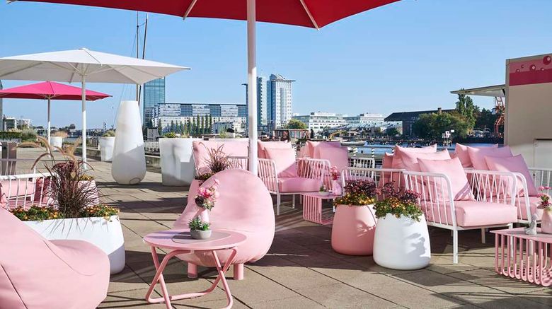 <b>nhow Berlin Other</b>. Images powered by <a href="https://iceportal.shijigroup.com/" title="IcePortal" target="_blank">IcePortal</a>.