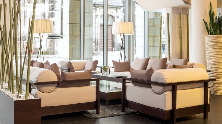 NH Collection Dresden Altmarkt Lobby