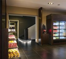 NH Duesseldorf Koenigsallee Lobby