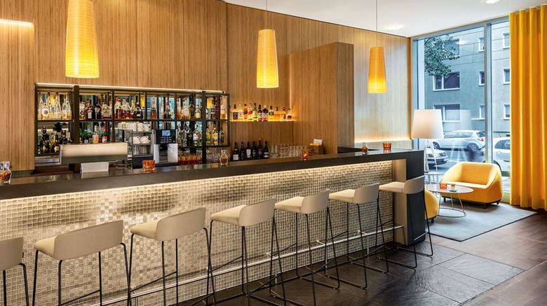 <b>NH Dusseldorf City Nord Restaurant</b>. Images powered by <a href="https://iceportal.shijigroup.com/" title="IcePortal" target="_blank">IcePortal</a>.