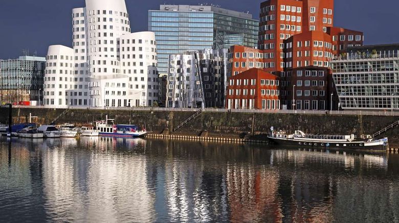 <b>NH Dusseldorf City Exterior</b>. Images powered by <a href="https://iceportal.shijigroup.com/" title="IcePortal" target="_blank">IcePortal</a>.