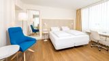 <b>NH Erlangen Suite</b>. Images powered by <a href="https://iceportal.shijigroup.com/" title="IcePortal" target="_blank">IcePortal</a>.