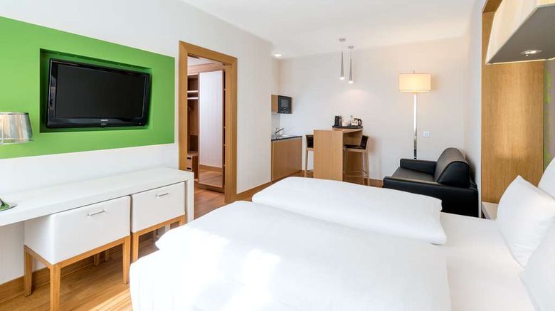 <b>NH Frankfurt Messe Room</b>. Images powered by <a href="https://iceportal.shijigroup.com/" title="IcePortal" target="_blank">IcePortal</a>.