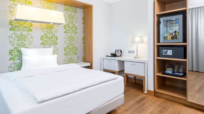 <b>NH Frankfurt Messe Room</b>. Images powered by <a href="https://iceportal.shijigroup.com/" title="IcePortal" target="_blank">IcePortal</a>.