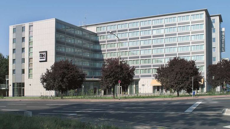 NH Frankfurt Niederrad Exterior. Images powered by <a href="https://iceportal.shijigroup.com" target="_blank" rel="noopener">Ice Portal</a>.