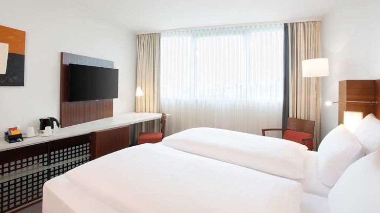 <b>NH Frankfurt Niederrad Room</b>. Images powered by <a href="https://iceportal.shijigroup.com/" title="IcePortal" target="_blank">IcePortal</a>.