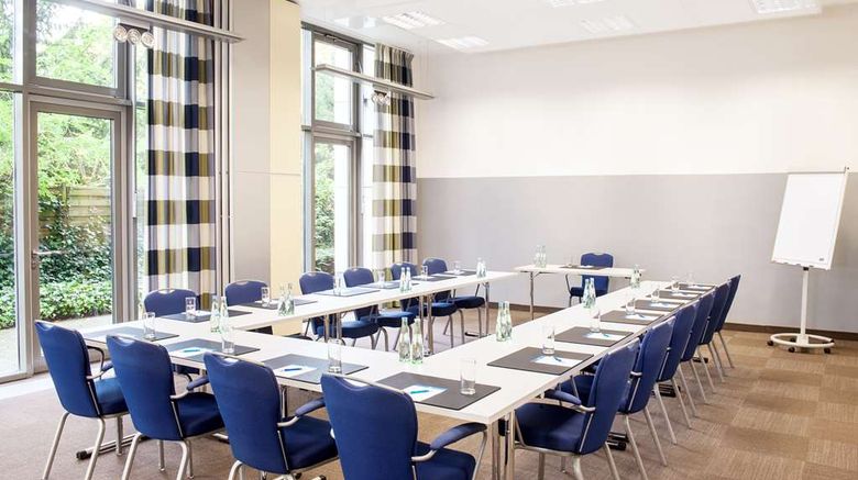 <b>NH Frankfurt Niederrad Meeting</b>. Images powered by <a href="https://iceportal.shijigroup.com/" title="IcePortal" target="_blank">IcePortal</a>.
