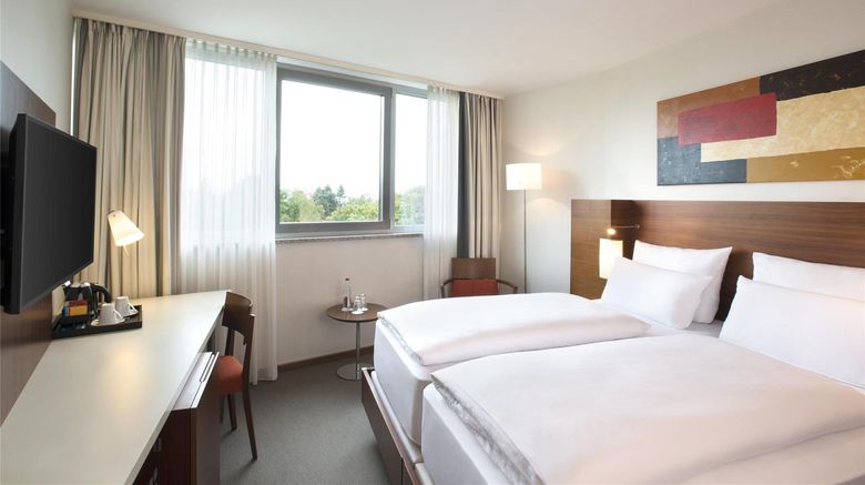 <b>NH Frankfurt Niederrad Room</b>. Images powered by <a href="https://iceportal.shijigroup.com/" title="IcePortal" target="_blank">IcePortal</a>.