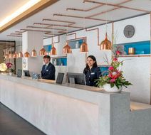 NH Hamburg Mitte Lobby