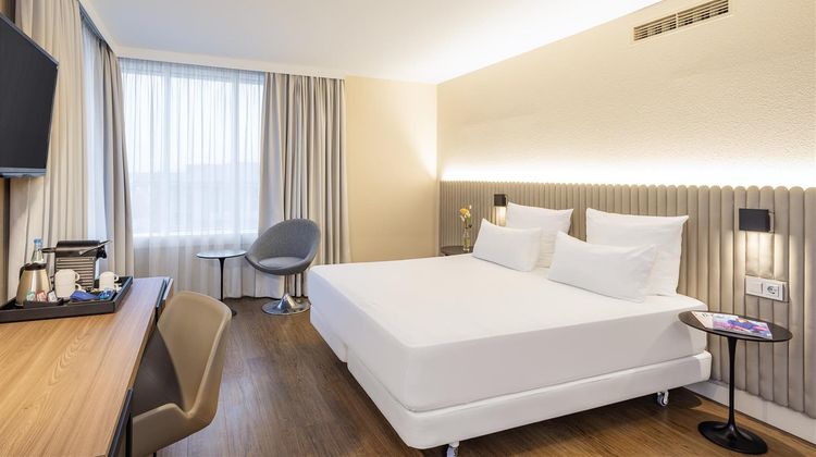 NH Hamburg Altona Room