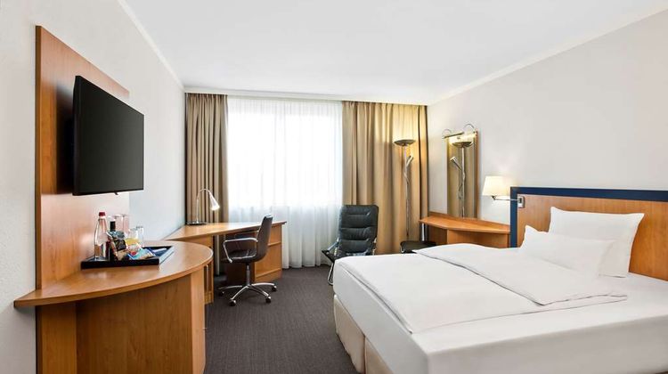 NH Frankfurt Airport West Room