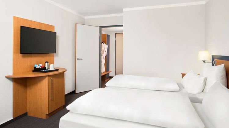NH Frankfurt Airport West Room