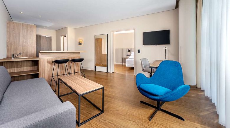 <b>NH Muenchen Unterhaching Room</b>. Images powered by <a href="https://iceportal.shijigroup.com/" title="IcePortal" target="_blank">IcePortal</a>.