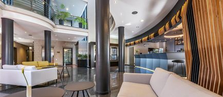 NH Muenchen Unterhaching Lobby