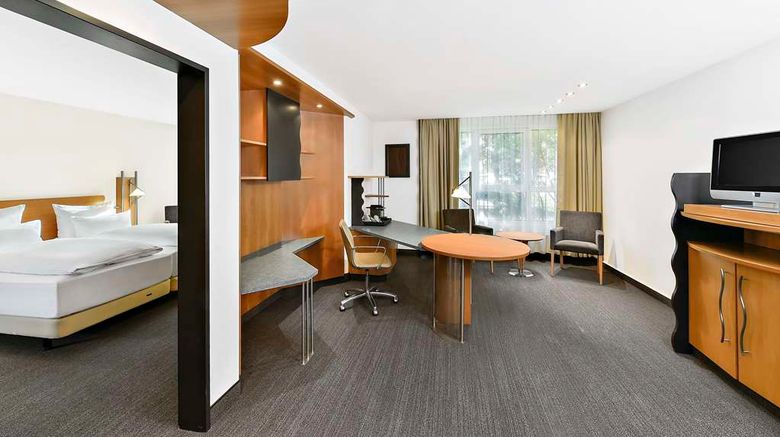 <b>NH Mannheim Viernheim Room</b>. Images powered by <a href="https://iceportal.shijigroup.com/" title="IcePortal" target="_blank">IcePortal</a>.