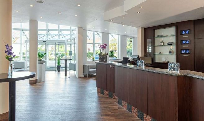 NH Weinheim Lobby