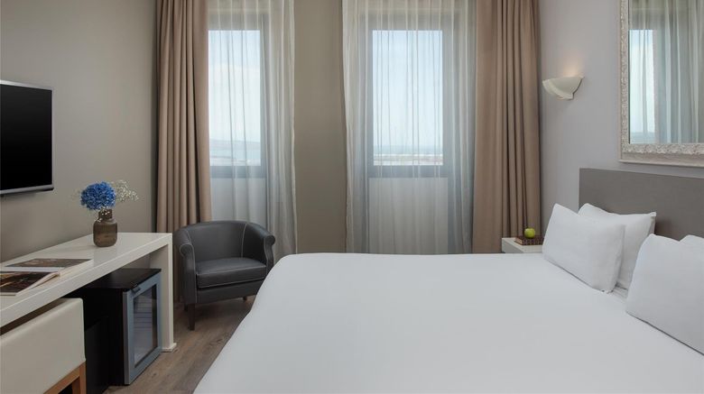 <b>NH Ancona Room</b>. Images powered by <a href="https://iceportal.shijigroup.com/" title="IcePortal" target="_blank">IcePortal</a>.