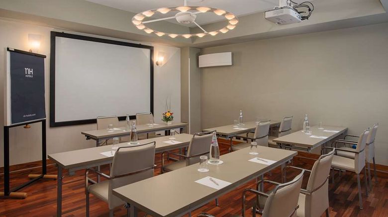 <b>NH Bergamo Meeting</b>. Images powered by <a href="https://iceportal.shijigroup.com/" title="IcePortal" target="_blank">IcePortal</a>.