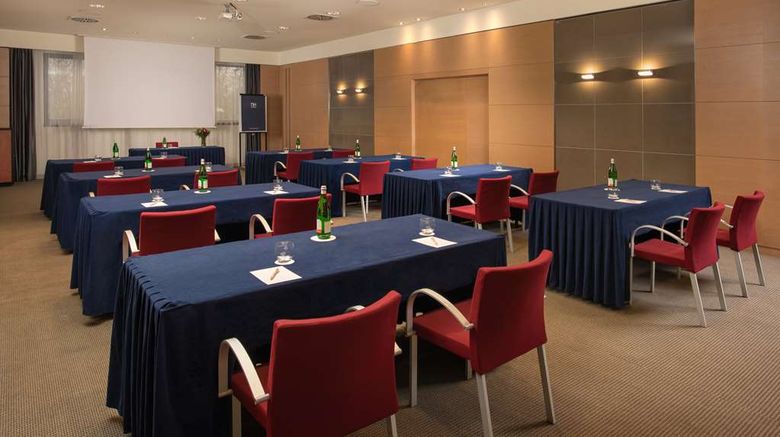 <b>NH Bologna Villanova Meeting</b>. Images powered by <a href="https://iceportal.shijigroup.com/" title="IcePortal" target="_blank">IcePortal</a>.