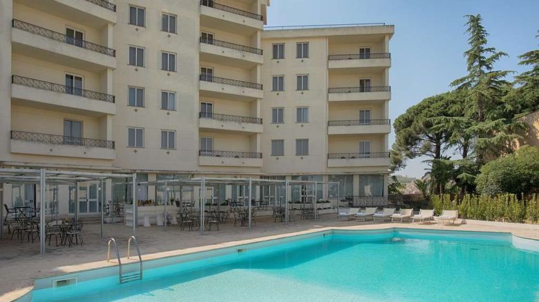 <b>NH Caltagirone Villa San Mauro Pool</b>. Images powered by <a href="https://iceportal.shijigroup.com/" title="IcePortal" target="_blank">IcePortal</a>.