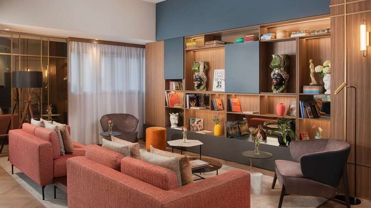 NH Catania Centro Lobby