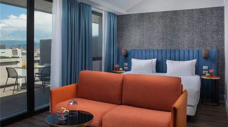 <b>NH Firenze Suite</b>. Images powered by <a href="https://iceportal.shijigroup.com/" title="IcePortal" target="_blank">IcePortal</a>.