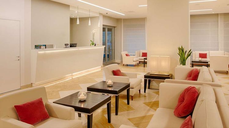 NH La Spezia Lobby