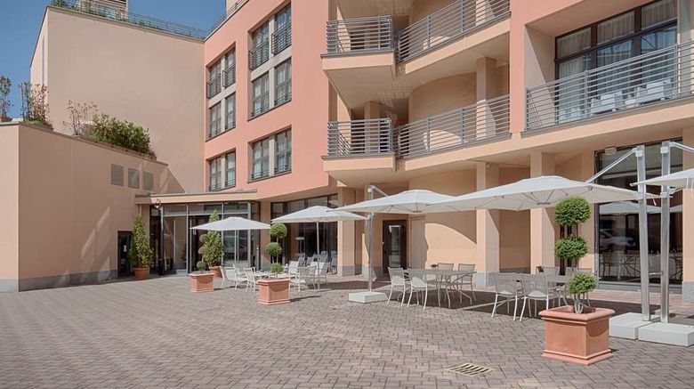 <b>NH Lecco Pontevecchio Restaurant</b>. Images powered by <a href="https://iceportal.shijigroup.com/" title="IcePortal" target="_blank">IcePortal</a>.