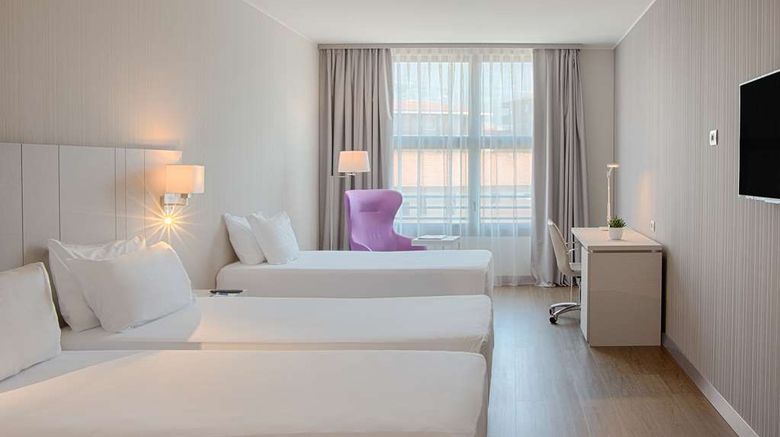 <b>NH Lecco Pontevecchio Room</b>. Images powered by <a href="https://iceportal.shijigroup.com/" title="IcePortal" target="_blank">IcePortal</a>.